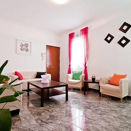 Apartamentos Aqui Me Quedo Мадрид Екстер'єр фото