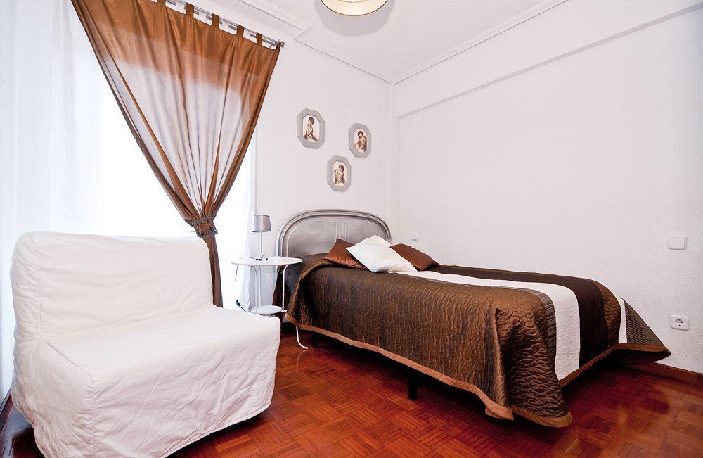 Apartamentos Aqui Me Quedo Мадрид Екстер'єр фото
