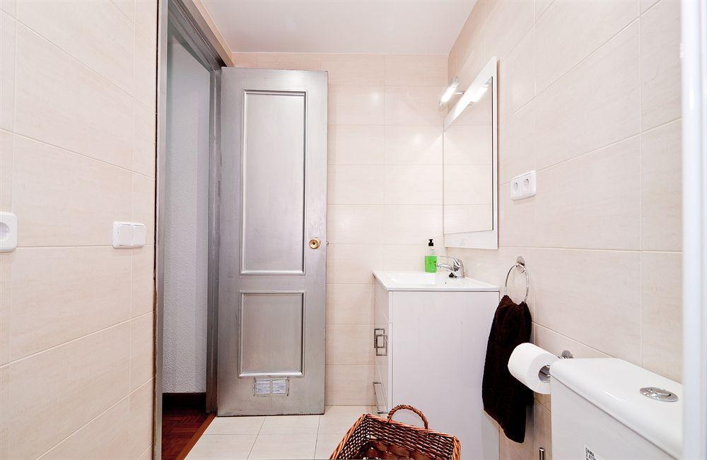 Apartamentos Aqui Me Quedo Мадрид Екстер'єр фото