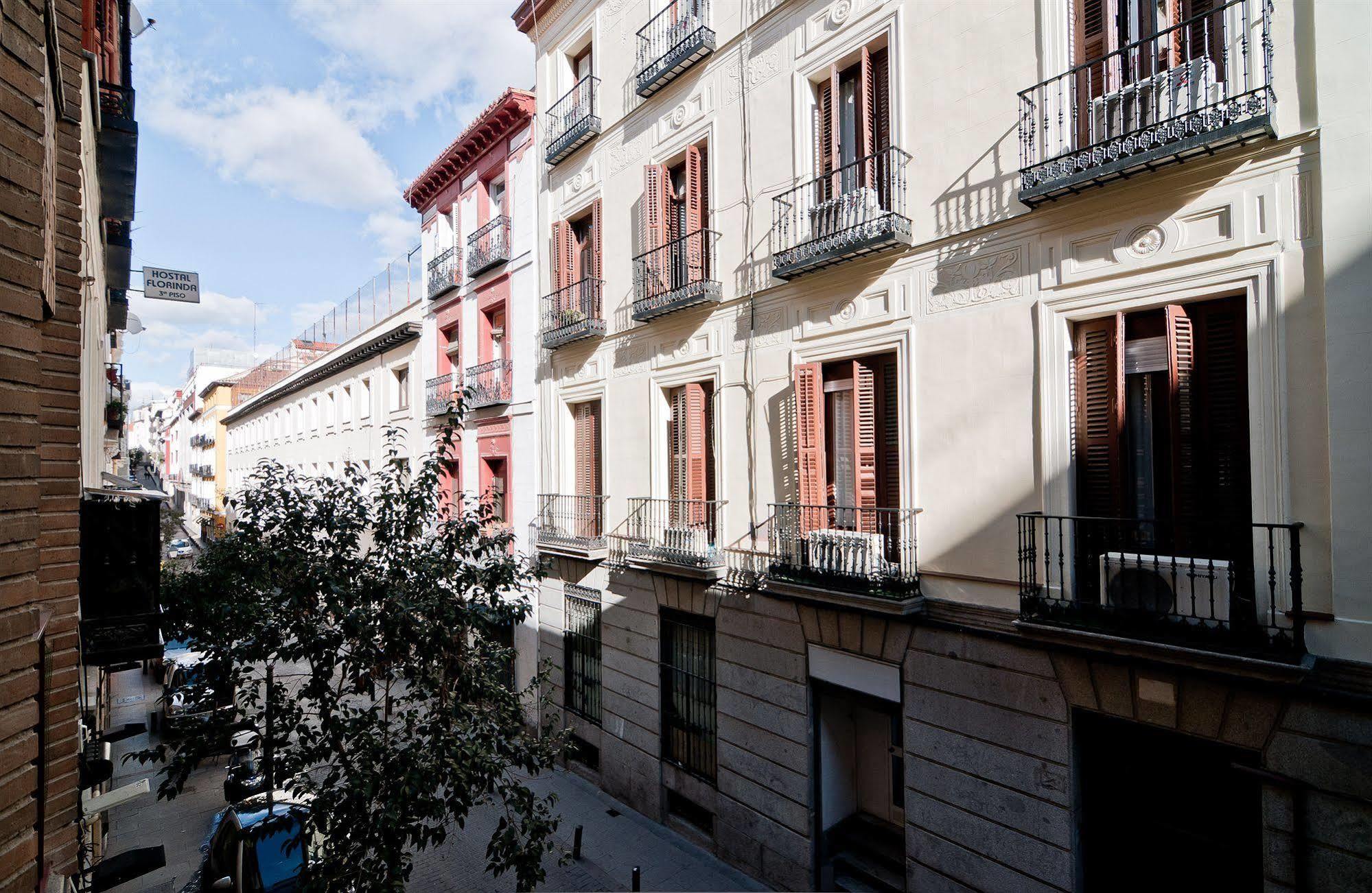 Apartamentos Aqui Me Quedo Мадрид Екстер'єр фото