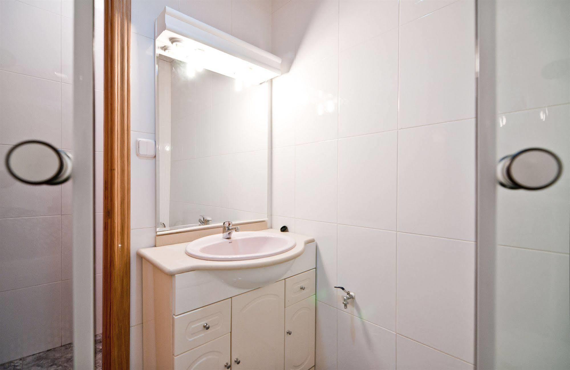 Apartamentos Aqui Me Quedo Мадрид Екстер'єр фото