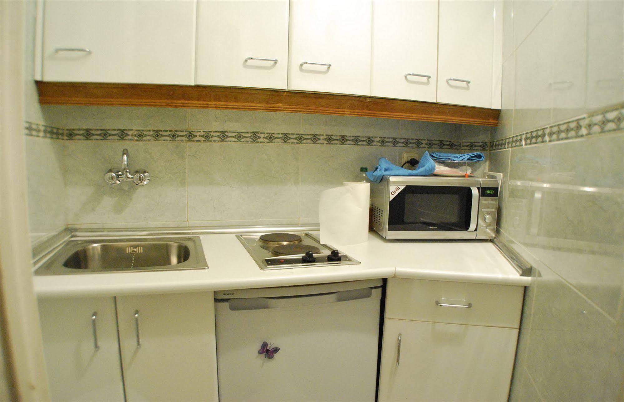 Apartamentos Aqui Me Quedo Мадрид Екстер'єр фото