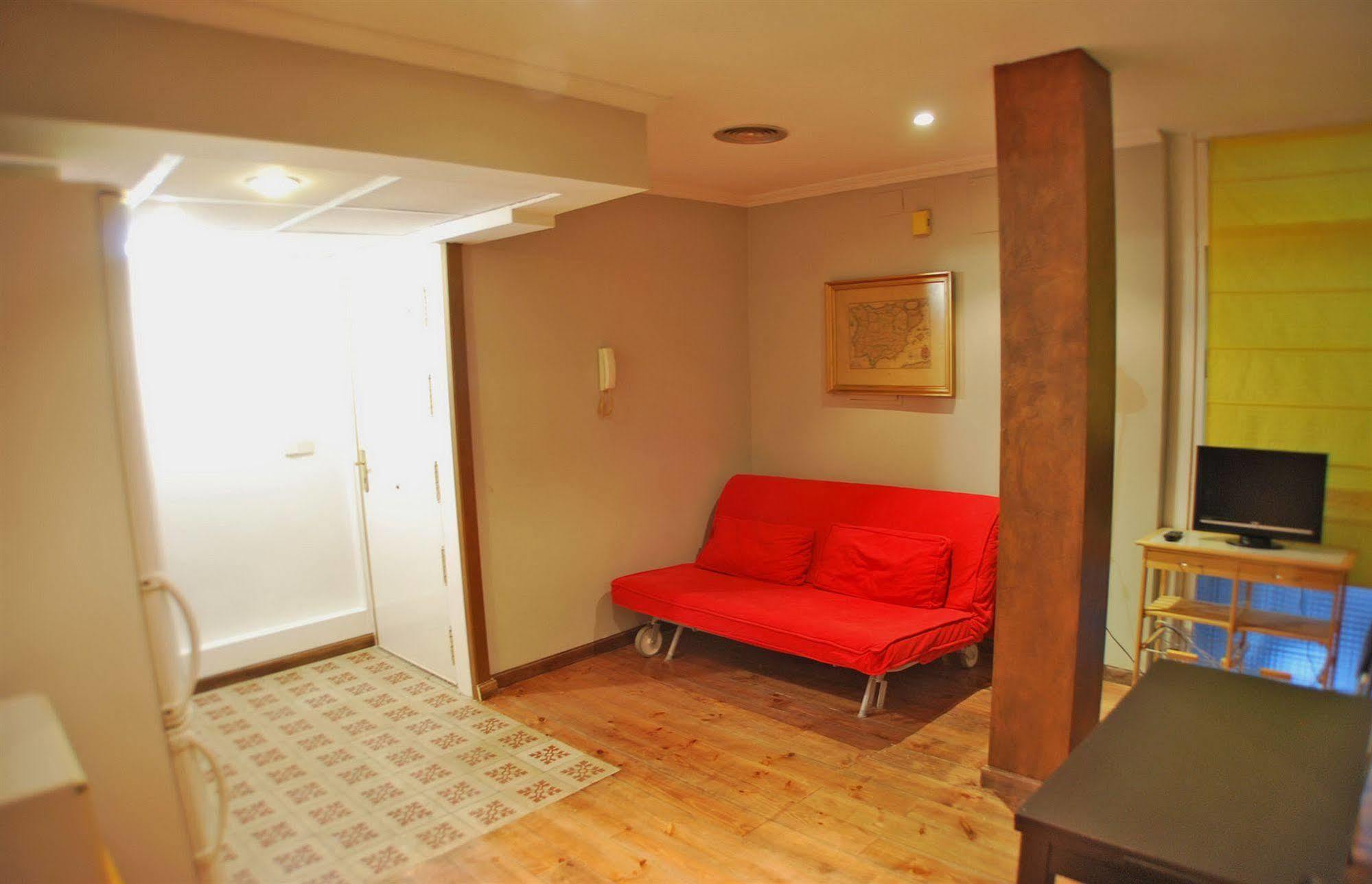 Apartamentos Aqui Me Quedo Мадрид Екстер'єр фото