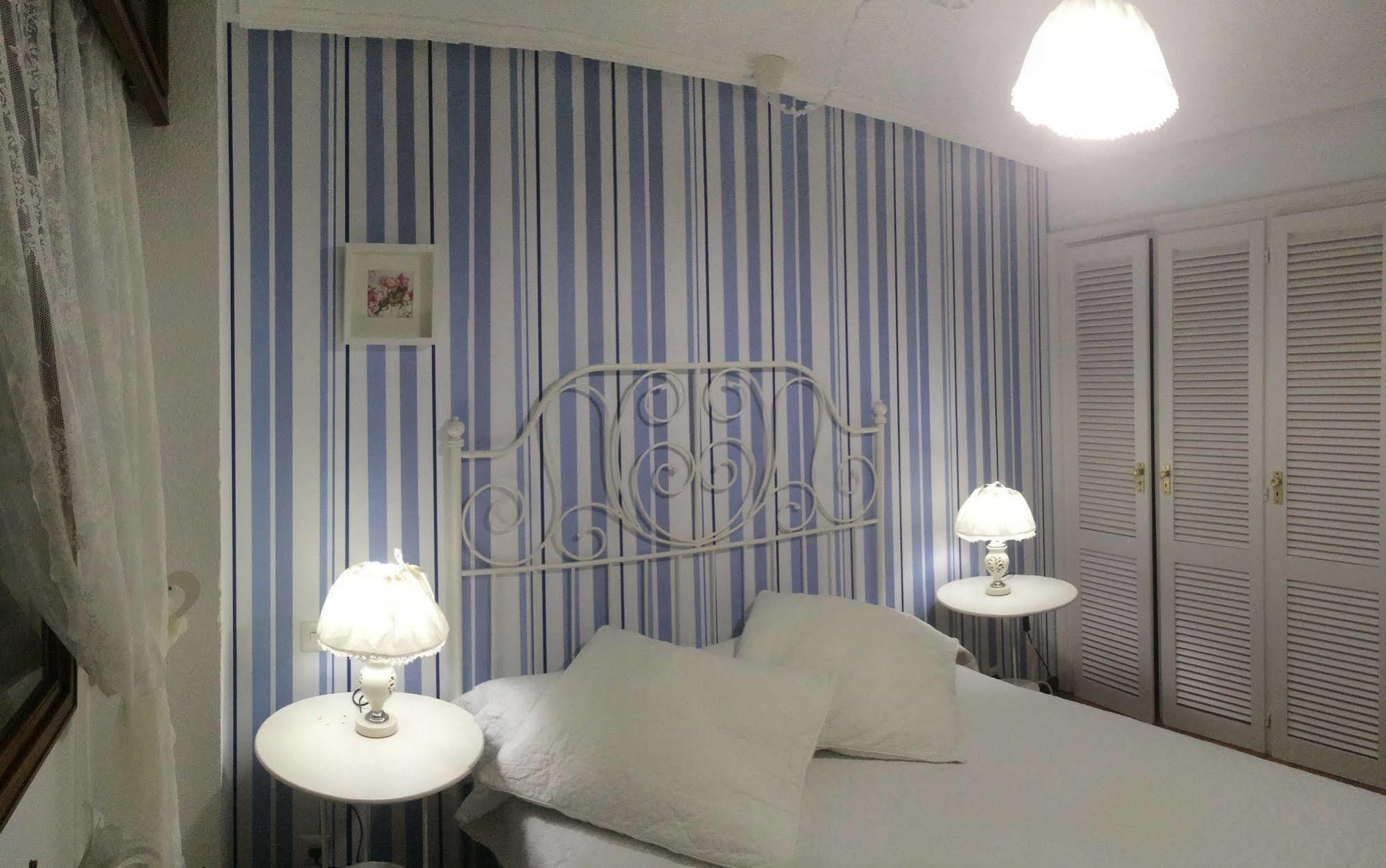 Apartamentos Aqui Me Quedo Мадрид Екстер'єр фото
